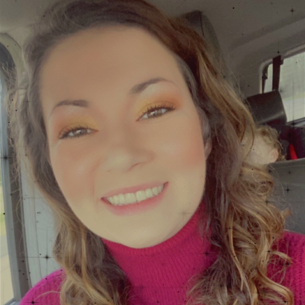 Meet your Posher, Elizabeth